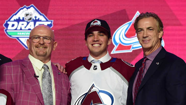 F Alex Newhook Signs Entry Level Contract With Colorado Avalanche F Alex Newhook Signs Entry Level Contract With Colorado Avalanche