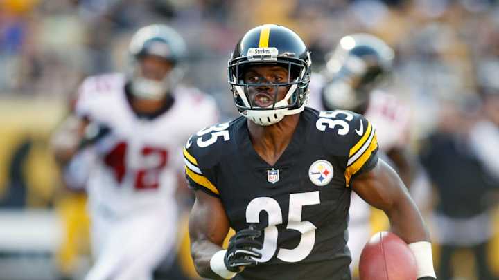 Several Former Aggies Named to XFL Rosters