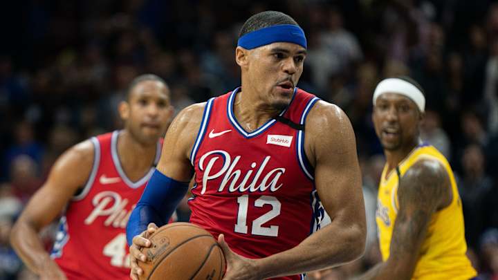 Tobias Harris Decorates Sneakers to Honor Kobe Bryant on Tuesday