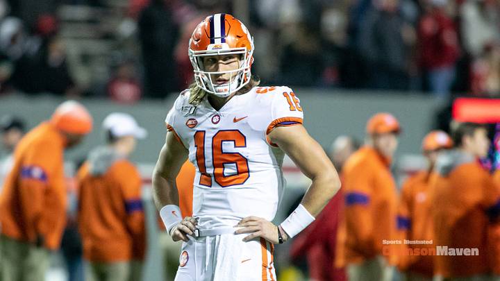 Lawrence Is Clemson's Only Hope To Win the Heisman Trophy Lawrence Is Clemson's Only Hope To Win the Heisman Trophy