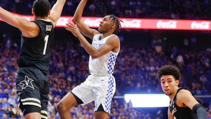 Gutsy Performance from Vanderbilt Falls Short As Kentucky Powers to 71-62 win