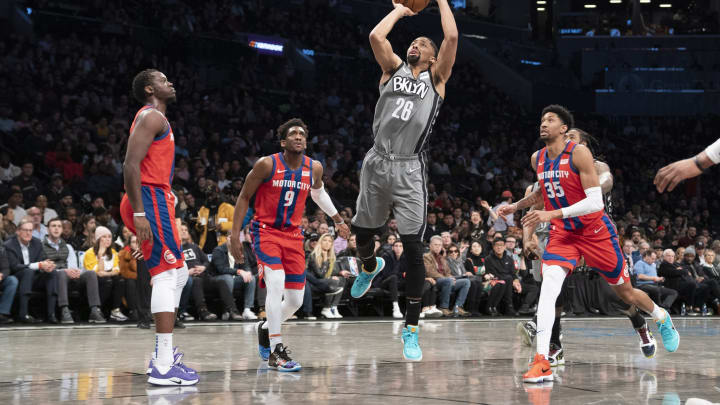 Nets Beat Pistons Behind Dinwiddie's 28