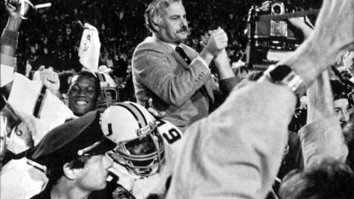 Legendary Coach Howard Schnellenberger dies at 87