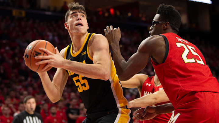 Instant Reaction: A Night Of Frustration For Hawkeyes