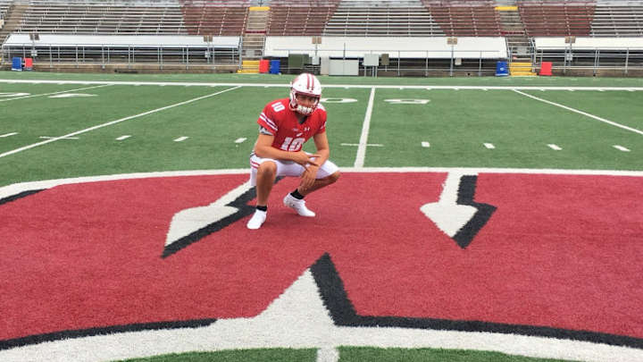 2021 Wisconsin QB Commitment Deacon Hill on Development, Recruiting Badgers