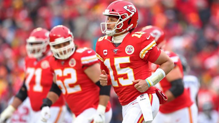 “New England Who?” '90s Chiefs Would Dominate With Mahomes, Neil Smith Says