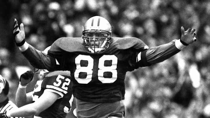 Ewaliko on James Statue: 'Wanted to Catch the Essence of Him - Scowling'