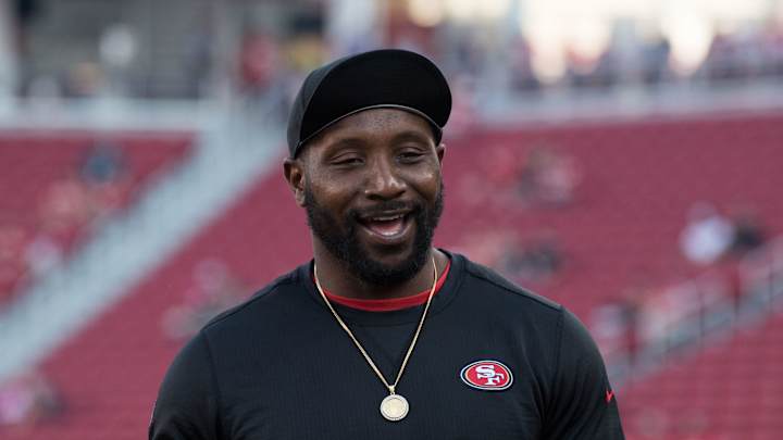 NaVorro Bowman Compares Nick Bosa To A Legendary Pass Rusher NaVorro Bowman Compares Nick Bosa To A Legendary Pass Rusher