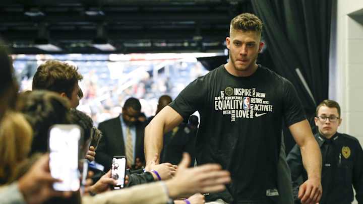 Heat's Meyers Leonard raises another $70,000 for coronavirus relief efforts