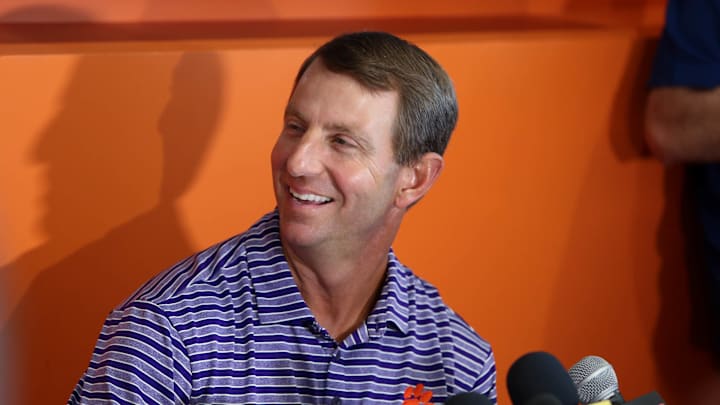 Swinney Formally Announces Staff Changes