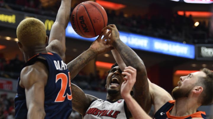 Louisville finds offense in second half versus Virginia despite limited attempts