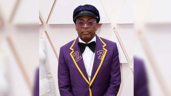 Spike Lee Wears Kobe Tribute Suit as Oscars Honor Bryant