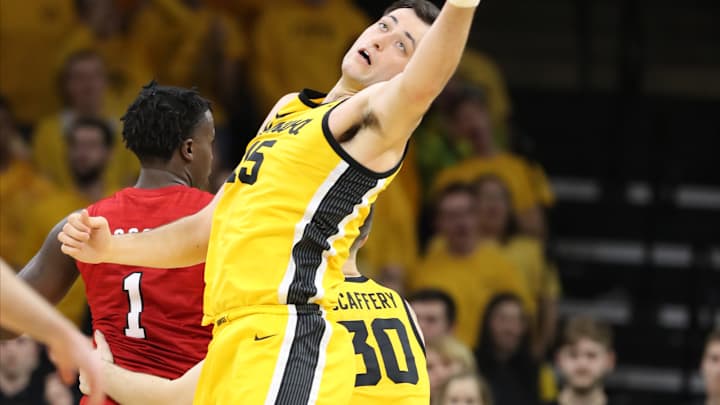The Monday Tipoff: Hawkeyes Get Ready For Last Laps In Big Ten Race