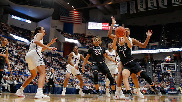 Gamecocks to be tested as a program against No. 5 UConn