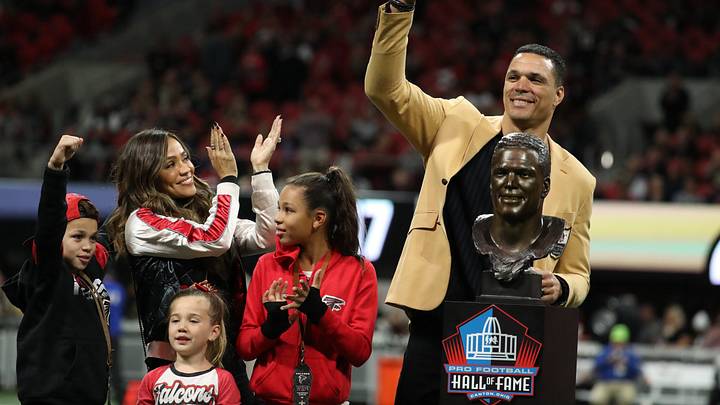 Six Falcons honored on field for NFL 100 before Super Bowl LIV