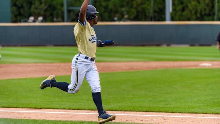 Week 1 Preview: Saint Peter's, Cincinnati, St. John's