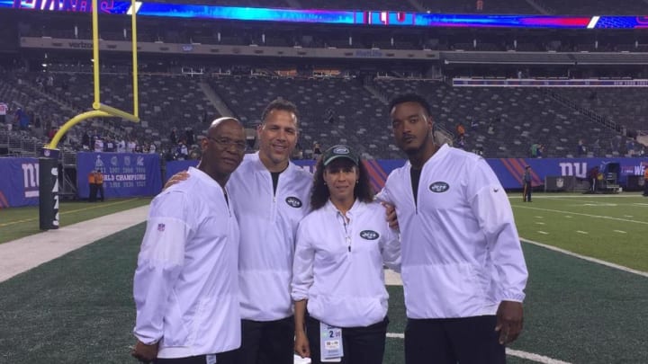 Watch: NFL's First African-American Female Assistant Coach Congratulates Jennifer King