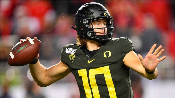 Scouting Combine Quarterbacks: Prolific Pac-12 Passers and Hurts Scouting Combine Quarterbacks: Prolific Pac-12 Passers and Hurts