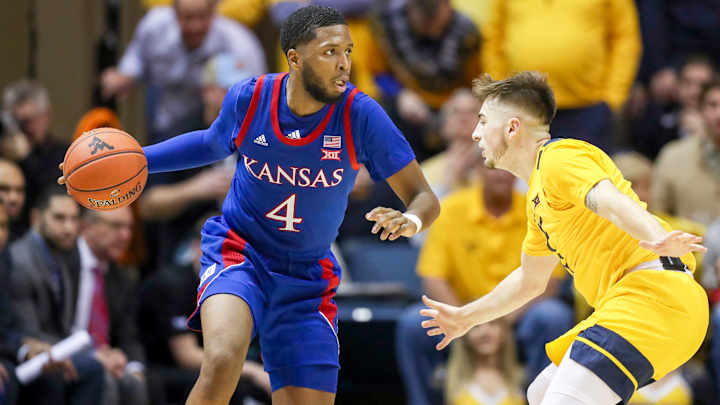No. 3 Kansas Scores Final 9 Points to Beat No. 14 West Virginia