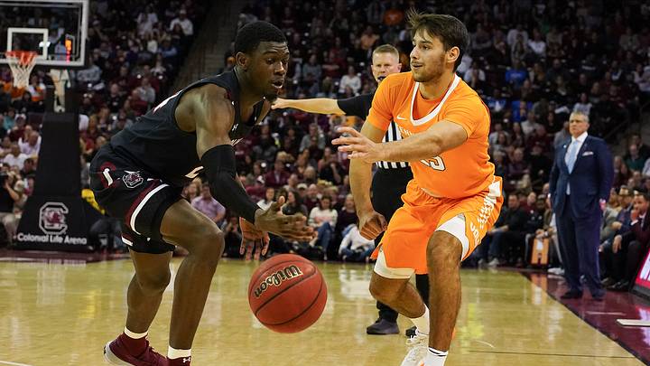 Vols looking to eliminate mental errors ahead of matchup with Vanderbilt Vols looking to eliminate mental errors ahead of matchup with Vanderbilt