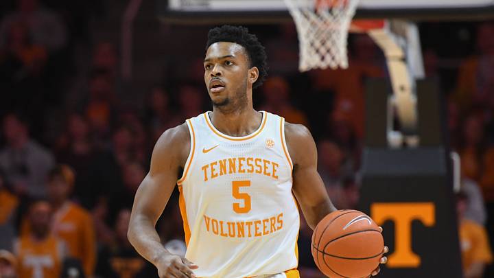 Sanning: When needed most, James provides spark that Tennessee envisioned Sanning: When needed most, James provides spark that Tennessee envisioned