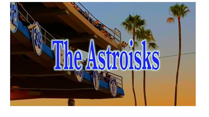 Between Three Palms: The Astroisks