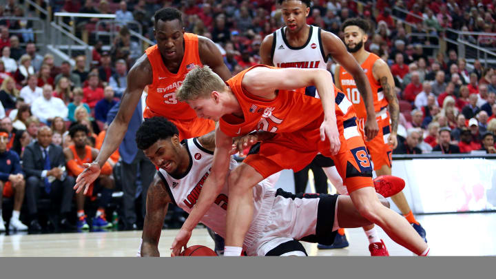 Louisville soars past North Carolina