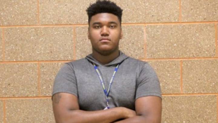 21 IL 3* OL Cameron James Talks Michigan State Offer