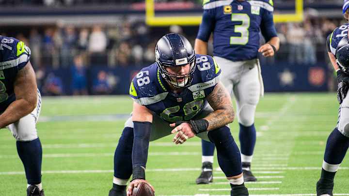 Seahawks C Justin Britt Making Strides in ACL Recovery