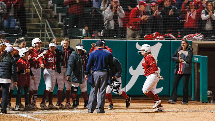 Alabama Softball Out-Bashes Penn State