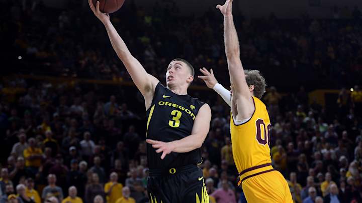 No. 14 Oregon Rallies to Thrilling OT Win Over No. 24 Arizona No. 14 Oregon Rallies to Thrilling OT Win Over No. 24 Arizona