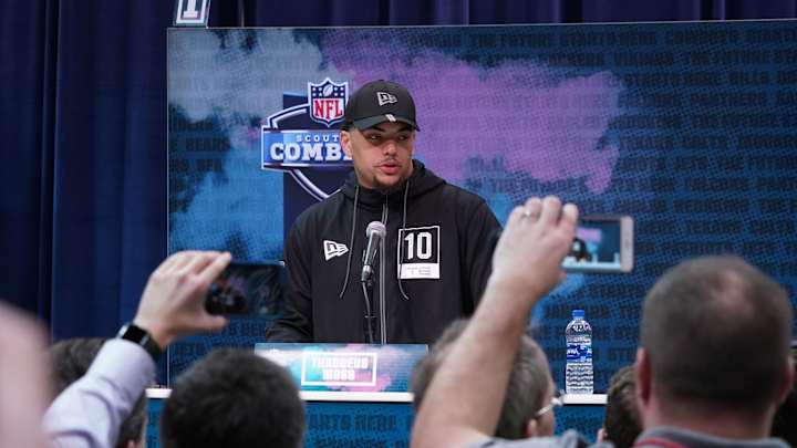 Thaddeus Moss Says 'It Would Mean A Lot' to Catch Passes From Tom Brady