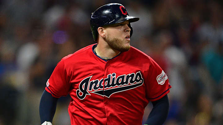 Roberto Perez Signs Free Agent Deal With Pirates