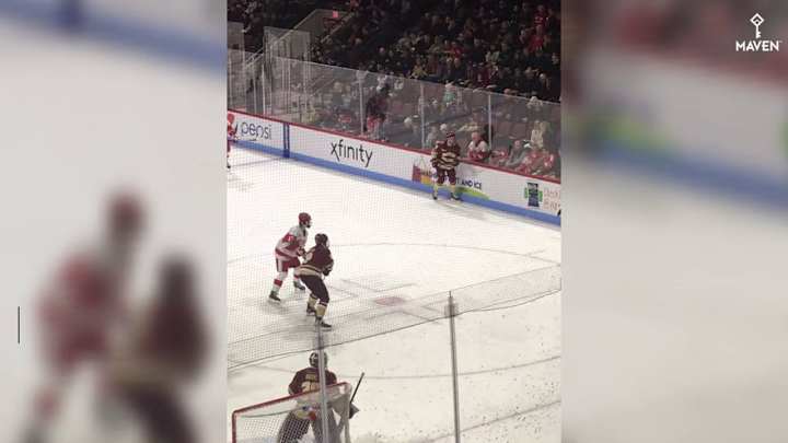 Eagles Clinch 17th Hockey East Regular Season Title After Beating BU 4-1