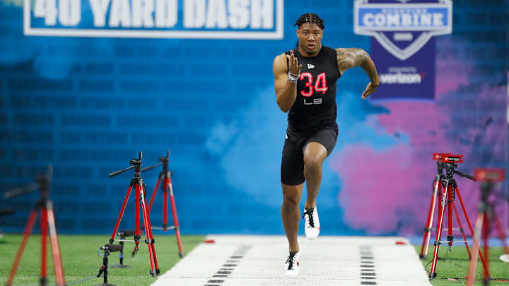 Clemson LB Isaiah Simmons Records 4.39-Second 40-Yard Dash at NFL Combine