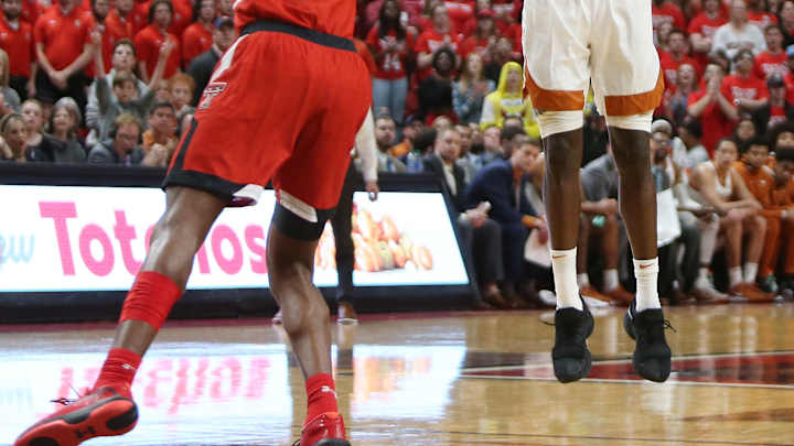 Texas Basketball: Notes from a Gritty Road Win