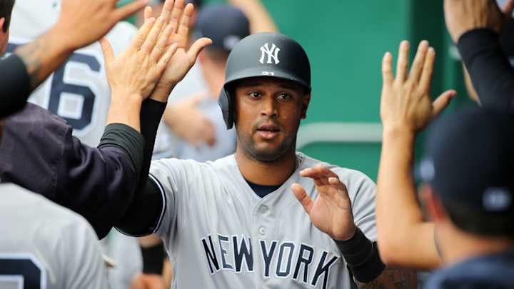 When to Expect Aaron Hicks' Return From Tommy John Surgery
