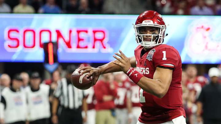 3 Quarterbacks Patriots Could Draft if Tom Brady Stays