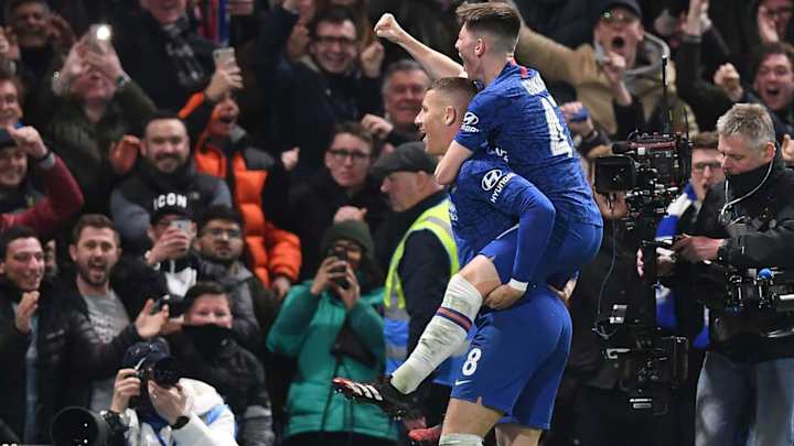 Report: Premier League to Host Meeting Friday After Arsenal Manager Tests Positive for COVID-19