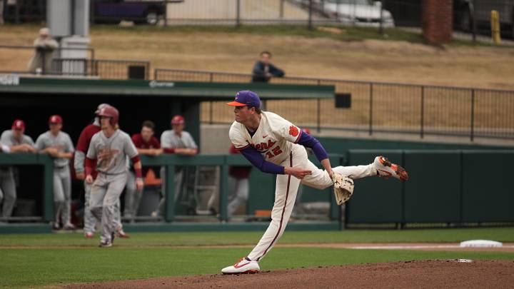 Cougars Rout Tigers