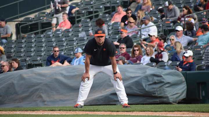 Back to College Isn't So Bad, In Fact, It's Great According to Holliday and Ventura