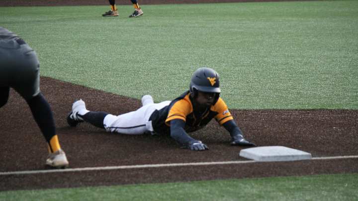 Austin Davis Announces His Return to the Old Gold and Blue