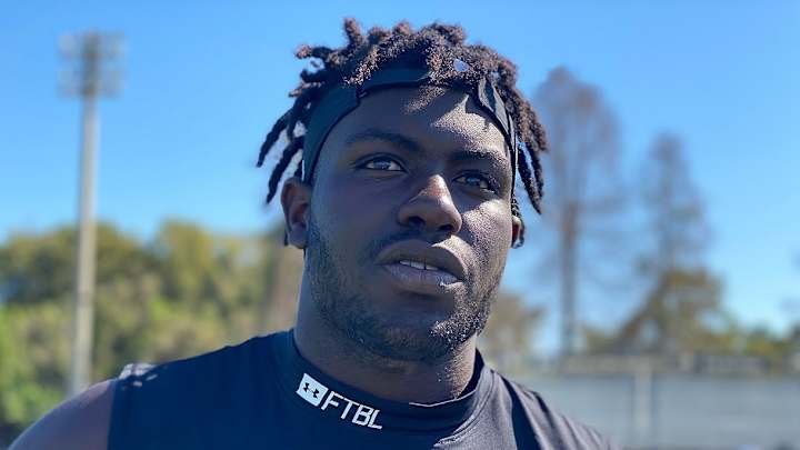 Athletic Defensive End Tunmise Adeleye Commits to In-State Aggies