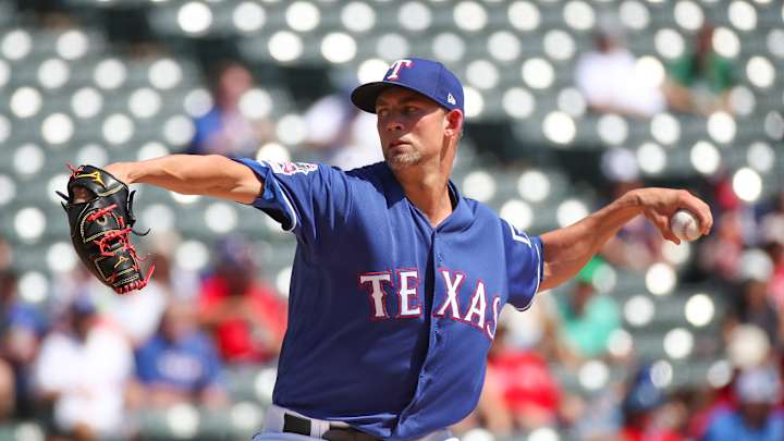 Mike Minor, Jonathan Hernandez Impress in Rangers Split Squad Games