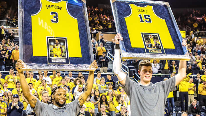 Video: Jon Teske And Zavier Simpson Address Crowd After Final Home Game