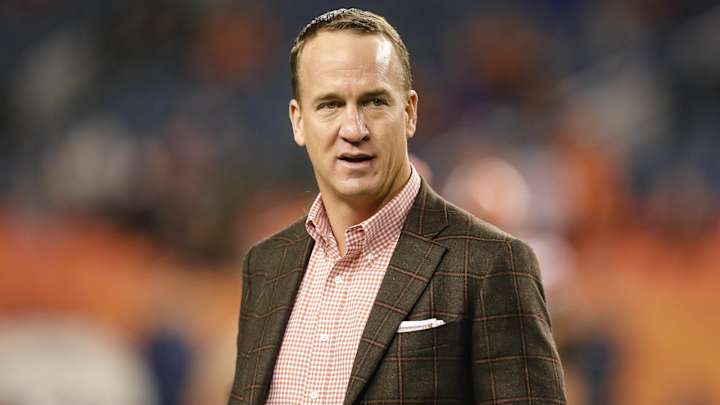 Peyton Manning Crashes University of Tennessee Online Class