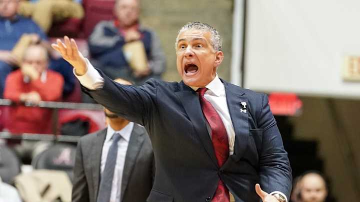 Commodores host South Carolina in Regular Season Finale at Memorial Gym