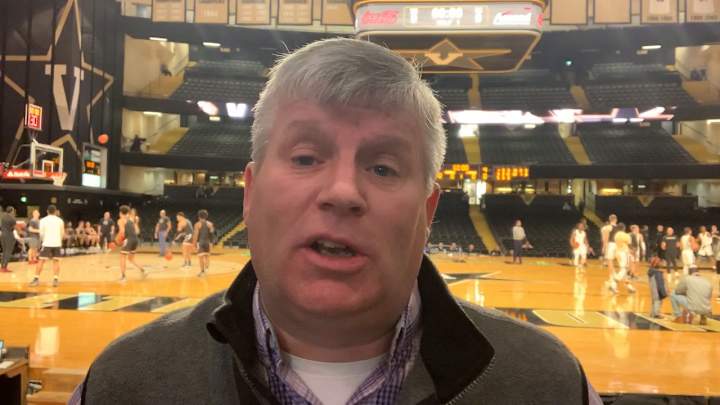 Commodores and Gamecocks Pregame Warmups Underway at Memorial