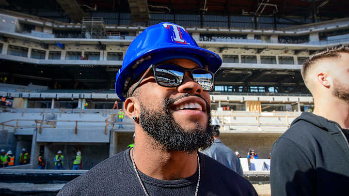 Cleveland Indians OF Delino DeShields Tests Positive for Covid-19 Virus