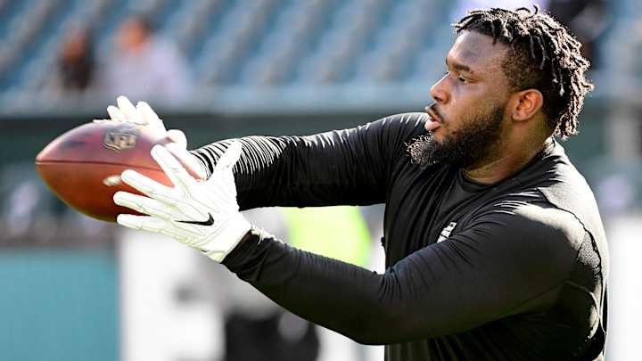 Report: LSU Football Hiring Former Defensive Tackle Bennie Logan as Defensive Analyst